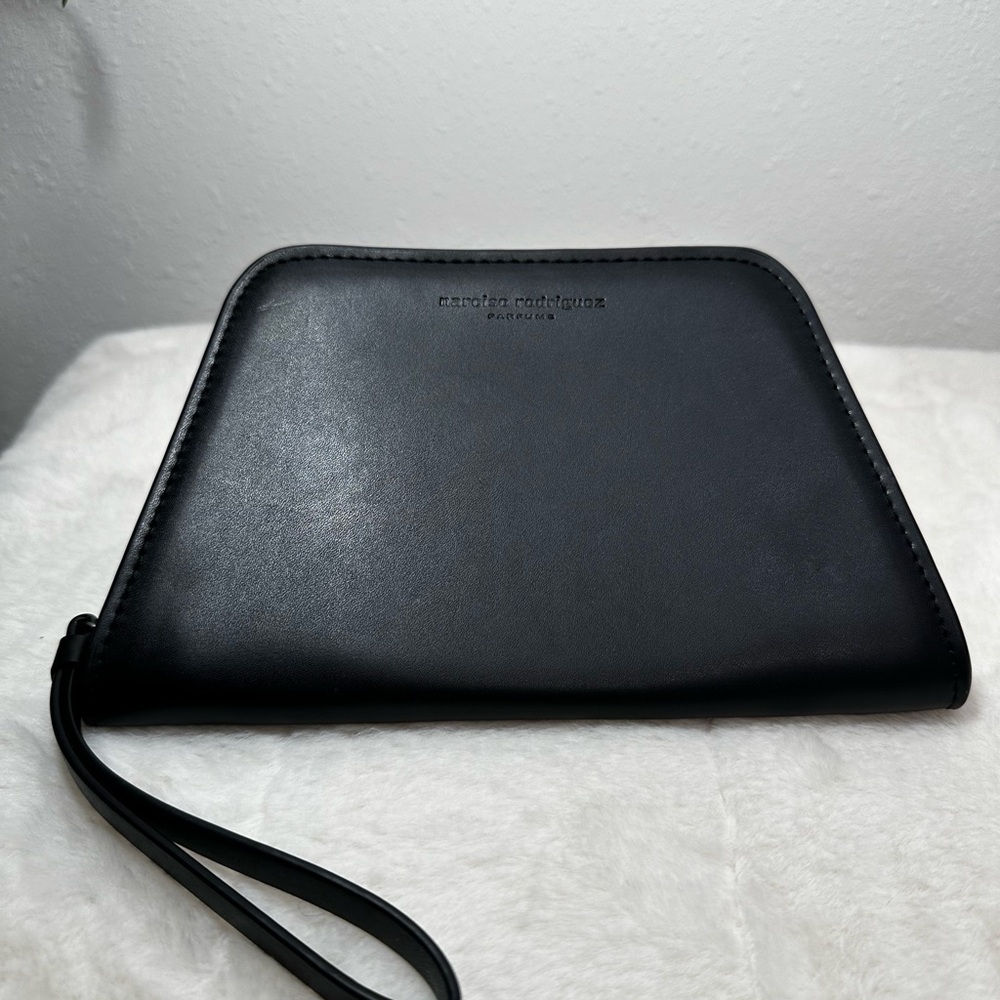 EUC Narciso Rodríguez Parfums wristlet